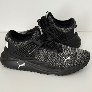 Puma Pacer Future Knit Black Sneakers Size 4.5C